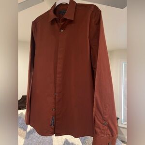 Men’s Perry Ellis slim fit medium rust shirt